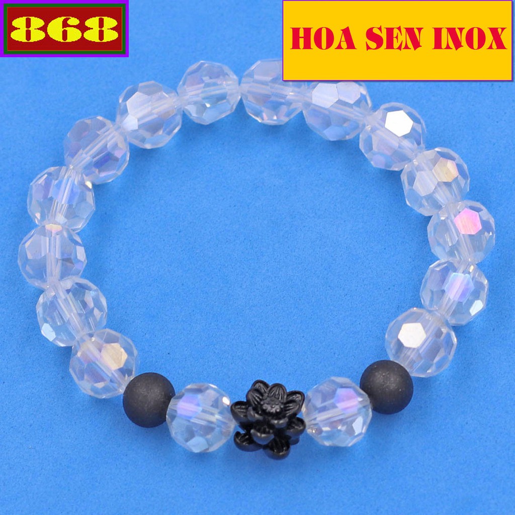 Vòng tay thủy tinh cắt giác trắng 10 ly charm bông sen đen VCFLGTHSEHBE10