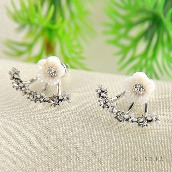 Khuyên Tai Nữ Hình Bông Hoa Thời Trang Hàn
