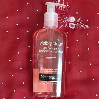 SỮA RỬA MẶT NEUTROGENA VISIBLY CLEAR GEL NETTOYANT PAMPLEMOUSSE ROSE 200ML