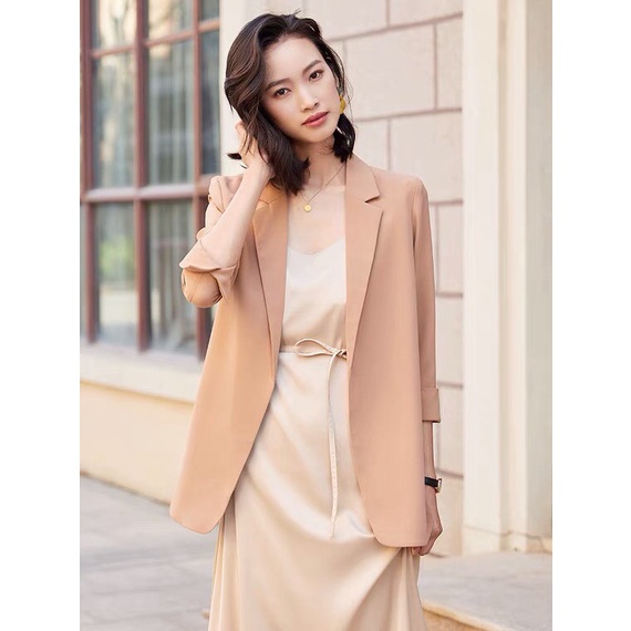 Áo khoác vest nữ ngắn tay lỡ xẻ tà, blazer công sở form suông thiết kế trẻ trung dễ phối đồ đi chơi dạo phố tiệc cưới