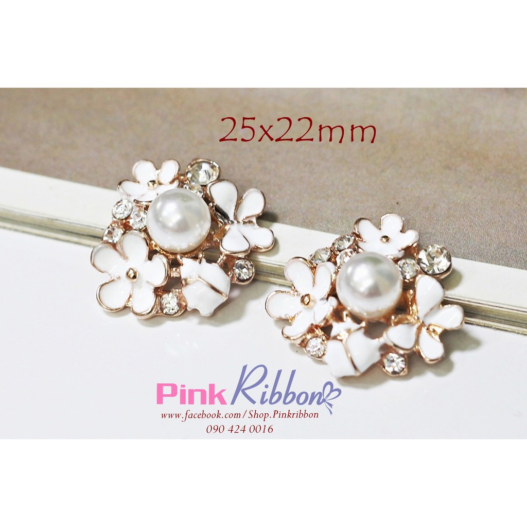 Charm hoa trắng 8k