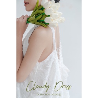 [I am] - Đầm cổ yếm lưng cột nơ - CLOUDY DRESS