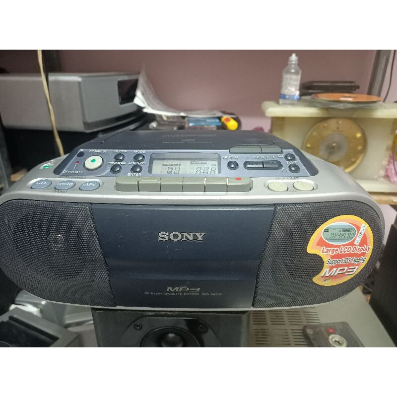 bán nhanh em đài cassette Sony CFD- S03CP mới keng