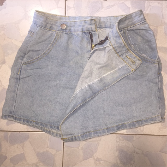 Quần jean giả váy