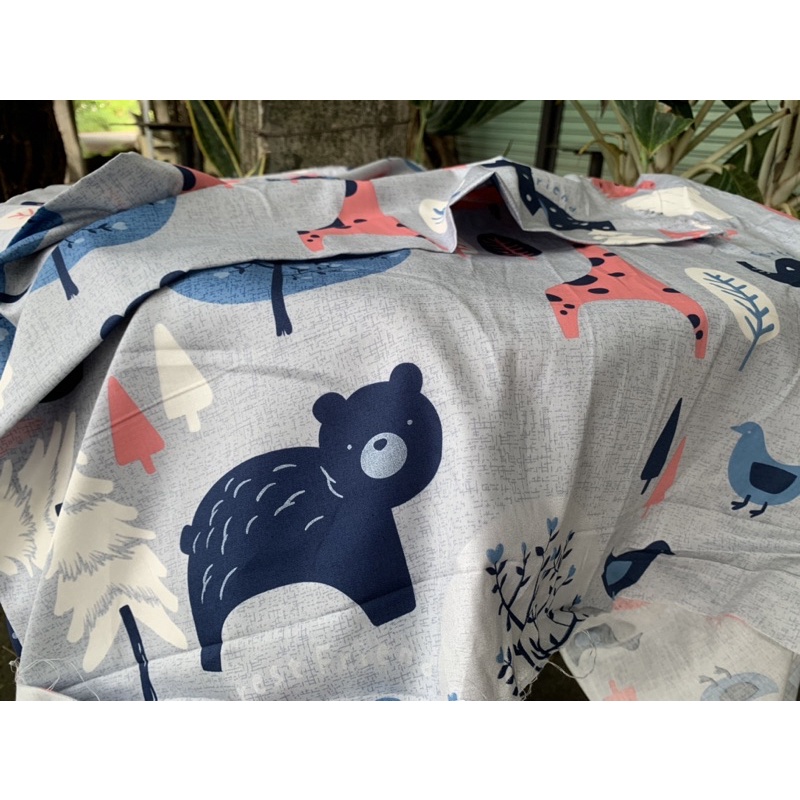Vải hoạt hình may drap cho bé-vải cotton nhập khẩu Hàn quốc mềm mịn hình gấu