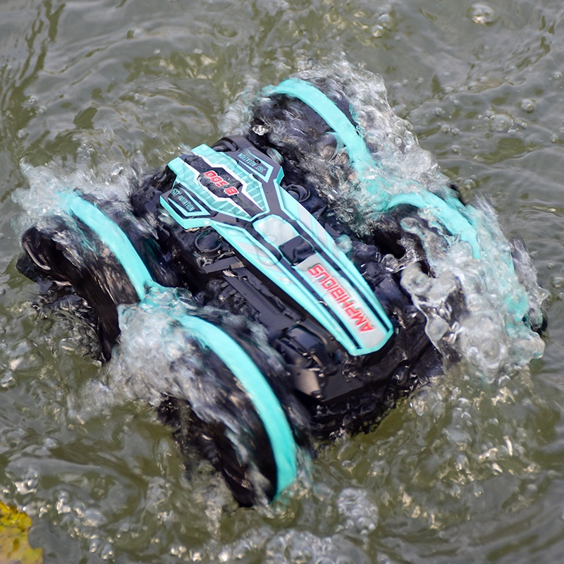 Ô tô đồ chơi điều khiển từ xa lội nước