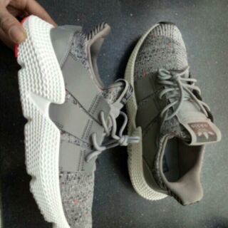 Giày adidas prophere