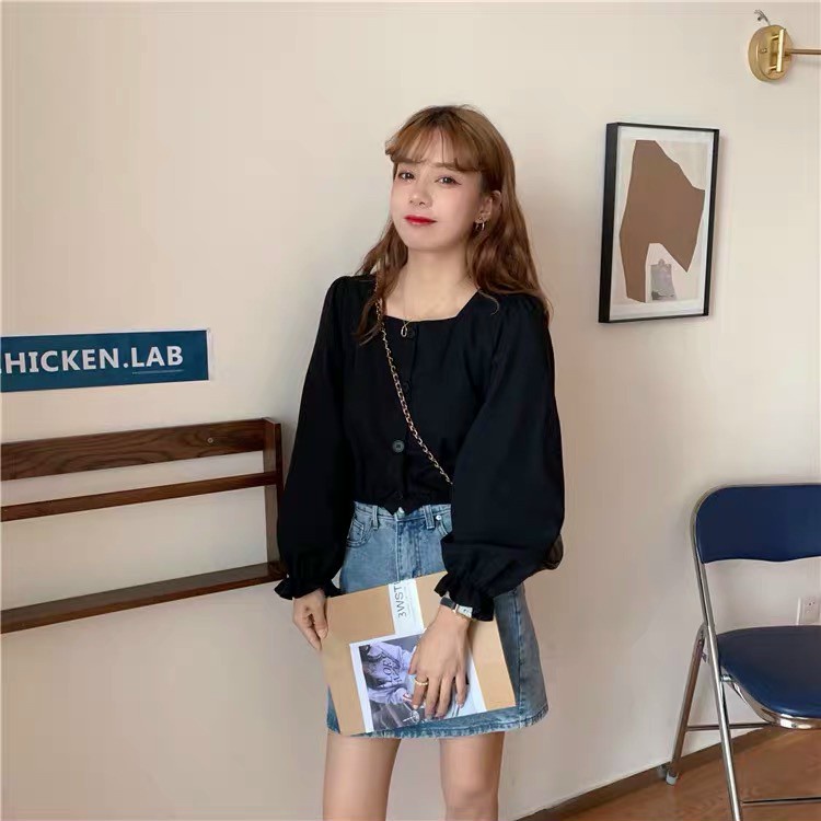 Áo Kiểu Sơ Mi Cổ Vuông Phối Nút Cực Kì Phong Cách Sang Trọng 
 TTSA1725
