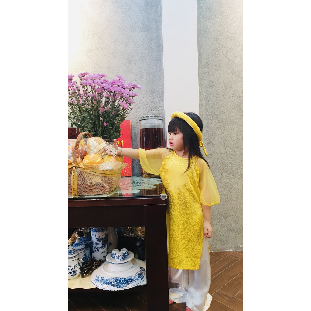 Áo dài Tết bé gái. Hàng thiết kế thương hiệu Litibaby,  chất liệu lụa mềm mịn, nhẹ nhàng, size 1-10 cho bé 10-30kg.