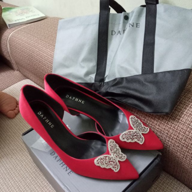 Giày cao gót DAPHNE  size 38 cao 7.5cm