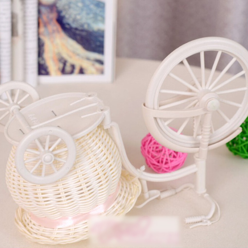 Lọ hoa dạng đứng thiết kế hình chiếc xe đạp