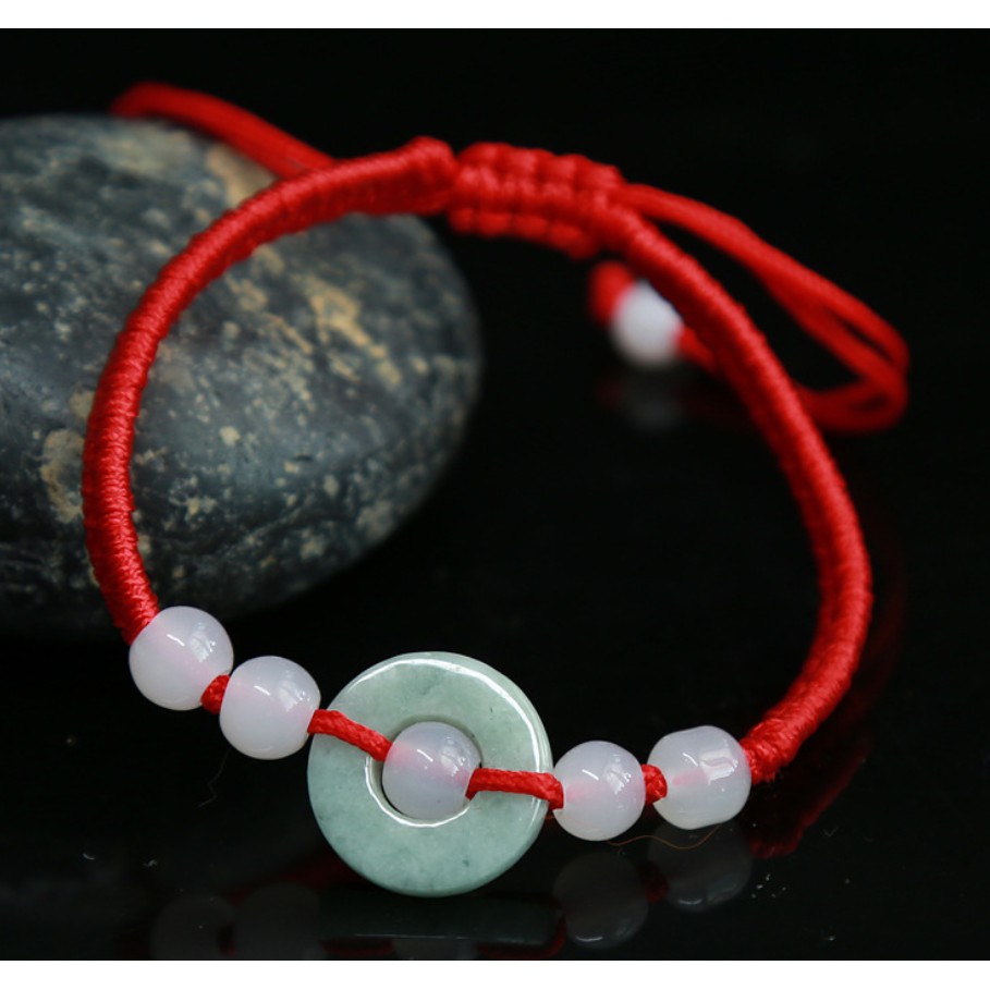 Round faceted scarlet woven bracelet made of emerald stone
