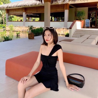 ĐẦM ĐEN BODY ĐUÔI CÁ MỘT VAI