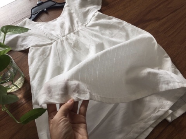 Đầm kate trắng cho bé gái xuất Hàn sz 110-130