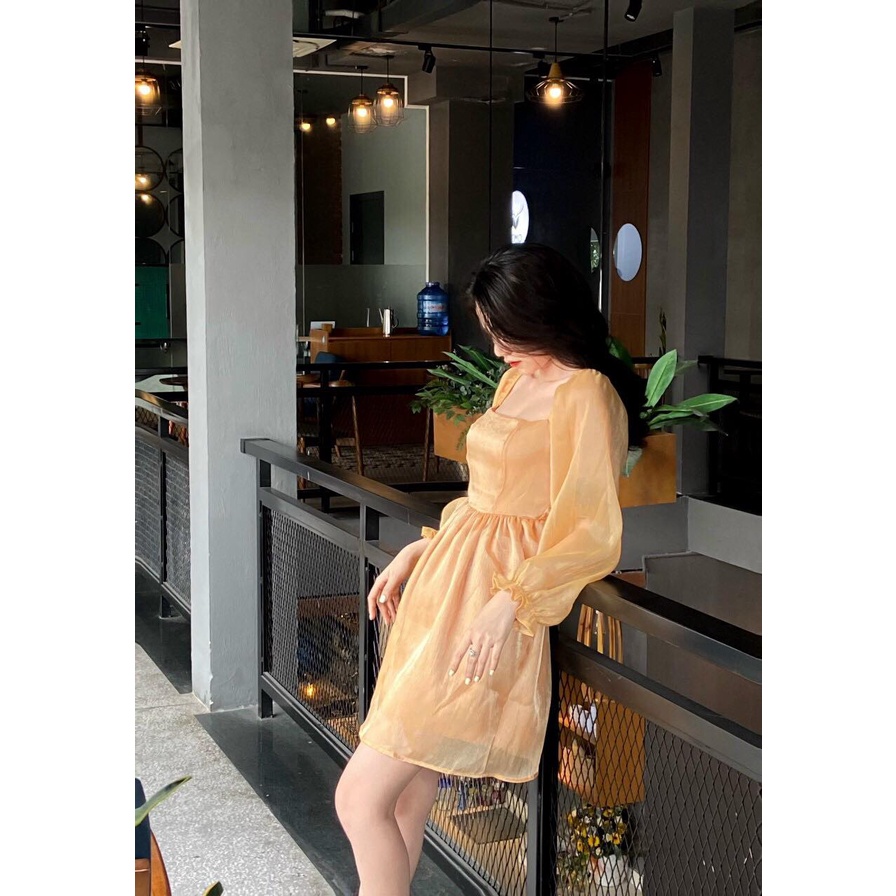 Đầm Xòe Tay Dài Trơn Phối Nhún Lưng