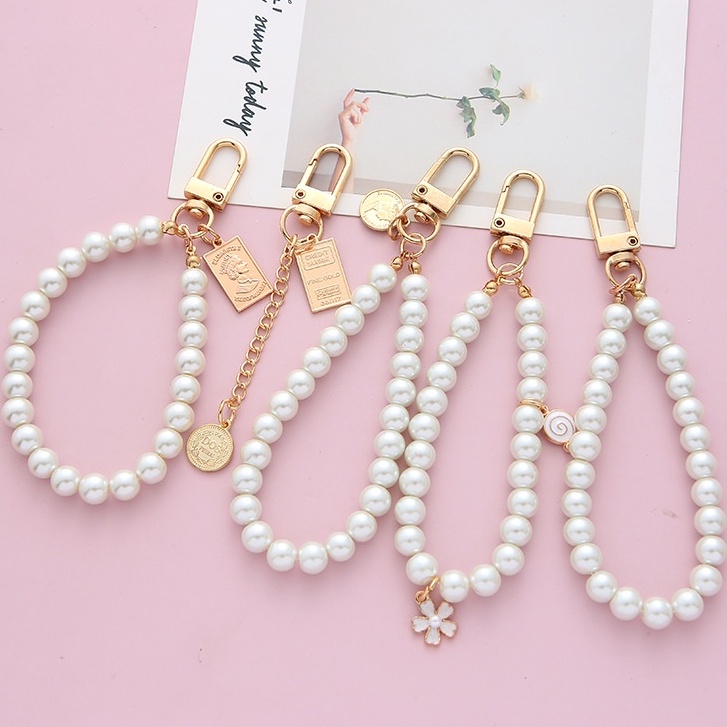 Móc khóa phối hạt ngọc trai dễ thương xinh xắn