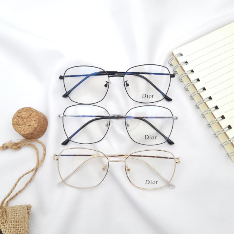 Mắt kính Dior kiểu dáng thời trang dành cho cả nam và nữ