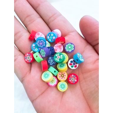 Sỉ 1 set 20 mặt đất sét xỏ ngang hình dễ thương : 20 cái = 25k