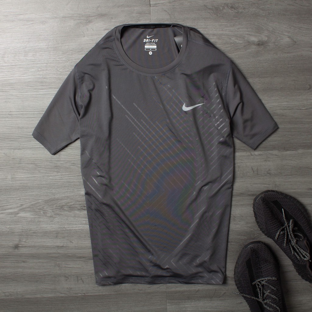 Áo thun thể thao nam TSHIRT MAN cổ tròn ngắn tay, thấm hút mồ hôi,co giãn 4 chiều | BigBuy360 - bigbuy360.vn