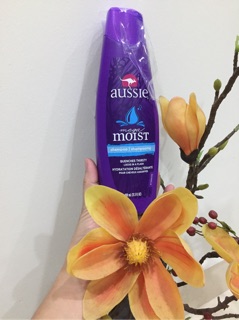 Dầu gội Aussie Mega Moist Shampoo 400ml