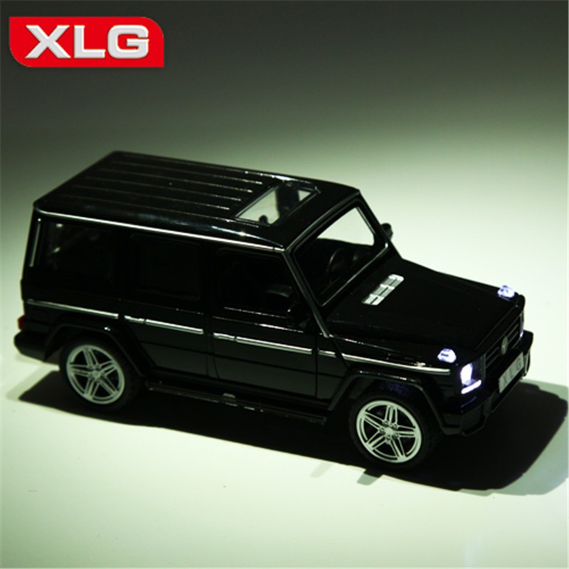 Xe mô hình Mercedes G63 tỉ lệ 1:24 hãng XLG giá rẻ, có đế trưng bày