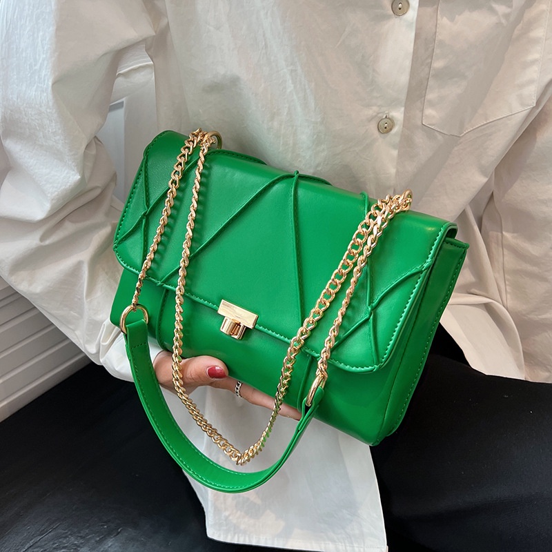 Túi Đeo Chéo Dáng Vuông Nhỏ Phối Dây Xích Nhiều Màu Sắc Thời Trang Cho Nữ