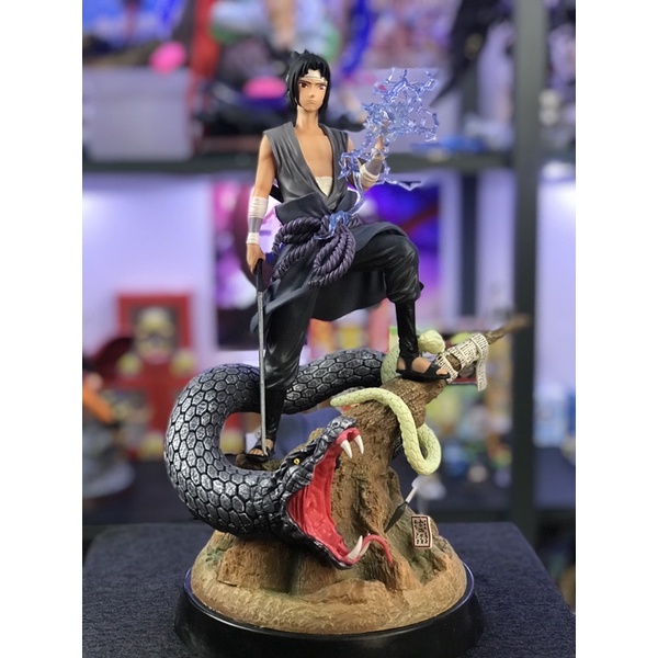 Mô hình Sasuke cao khoảng 30cm
