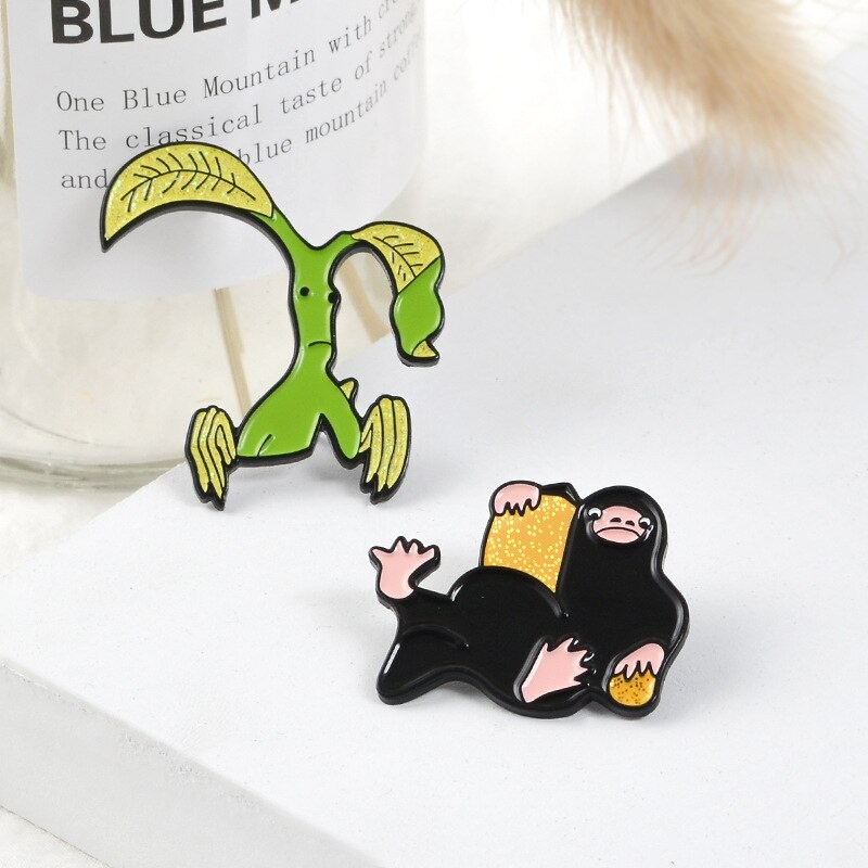 Pin cài áo sinh vật huyền bí Fantastic Beasts Niffler Pickett - GC495