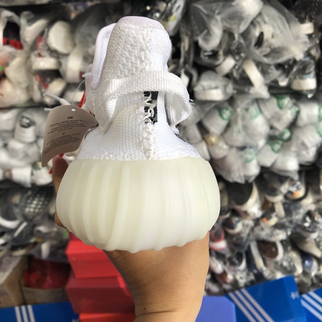 (Xả Hàng Đón 2020). GIÀY THỂ THAO SNEAKER YEEZY 350 V2 OFF WHITHE FULL TRẮNG NAM NỮ : ⁸ :; ` ' . ' & ' '