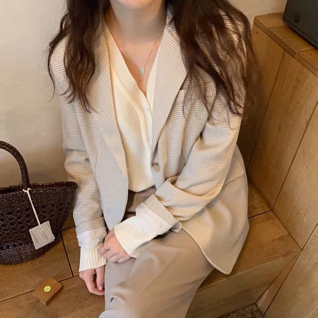 (Hàng có sẵn ) Siêu phẩm Áo Blazer cao cấp kẻ nhỏ ánh be vàng (phom rộng) | BigBuy360 - bigbuy360.vn
