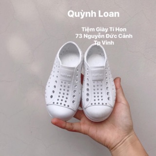 Giày Native cho bé