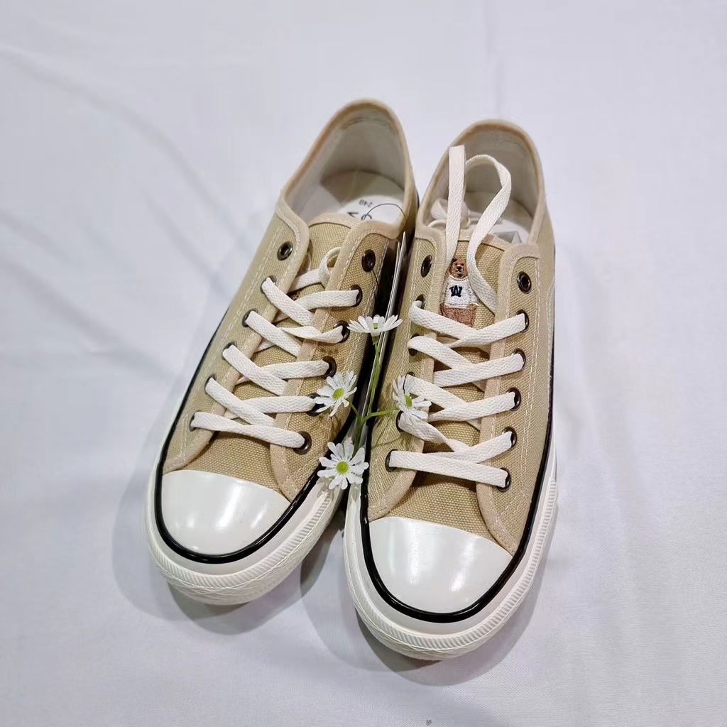 Giày thể thao sneaker Whoau chính hãng họa tiết gấu Steve thời trang | WHPGD1121A