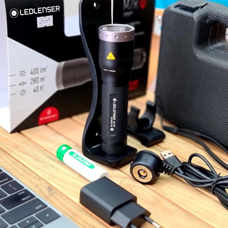 Đèn Pin Cầm Tay Siêu Sáng LEDLENSER M7R 400 Lumens - Gồm Pin Và Bộ Sạc Từ Tính | Hibucenter