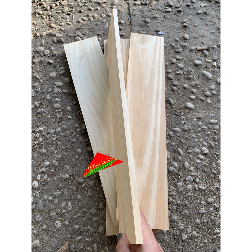 Thanh gỗ thông dài 70cm,rộng 10cm,dày 1cm đã bào láng đẹp 4 mặt phù hợp làm thùng gỗ,kệ,ốp tường,trang trí,DIY