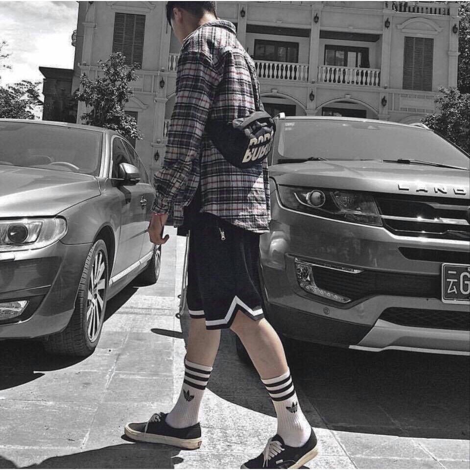 Quần Short Line V Unisex