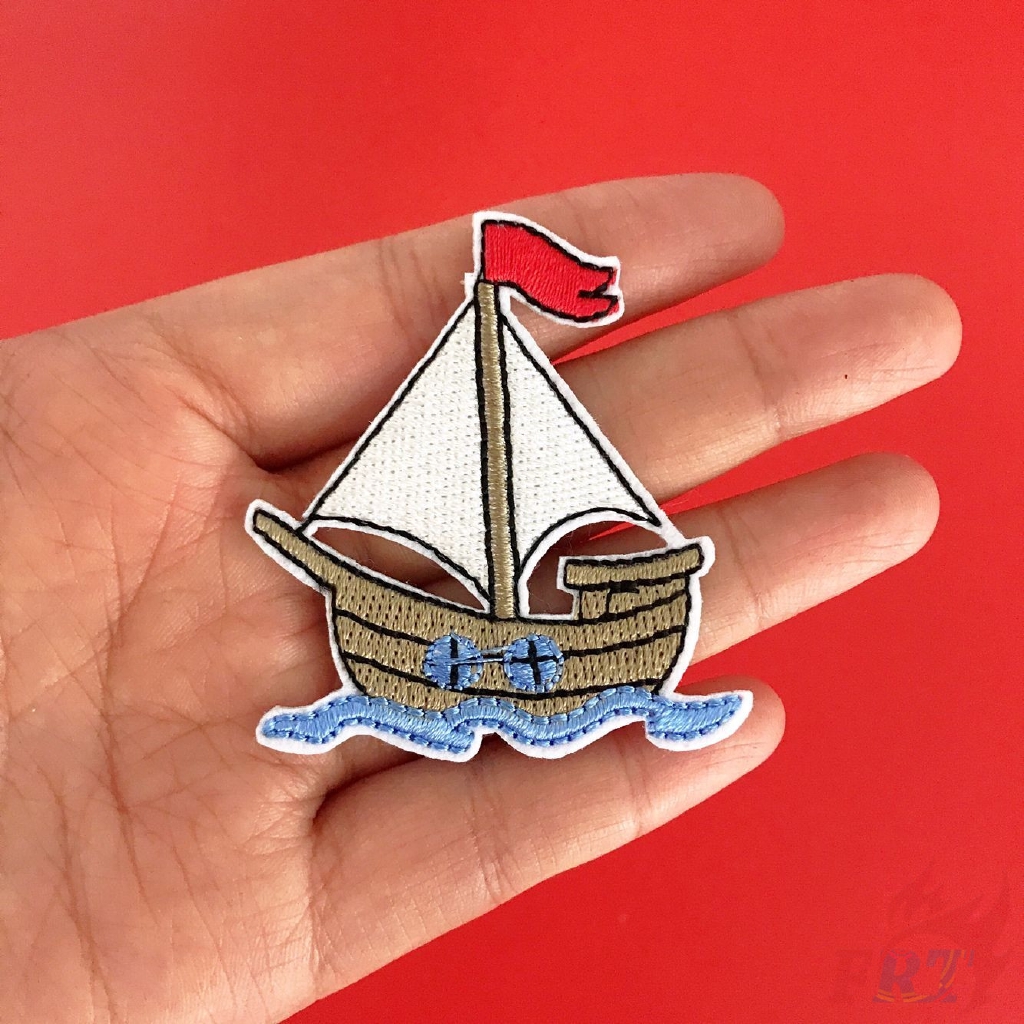 Hình thêu thiết kế hình thuyền buồm xinh xắn trang trí cho vải