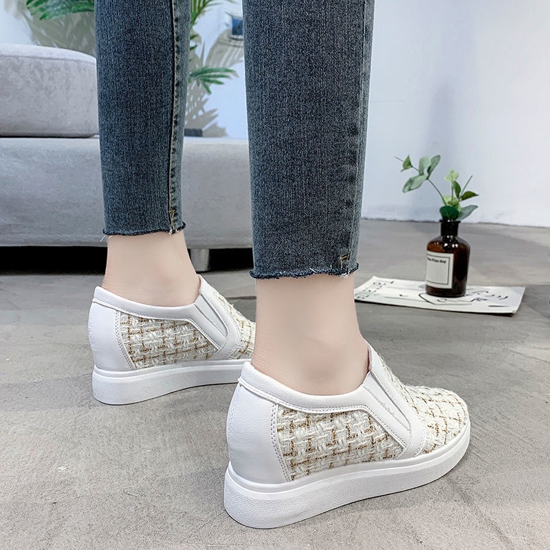 Giày lười đế xuồng mũi tròn thiết kế mới thời trang cho nữ