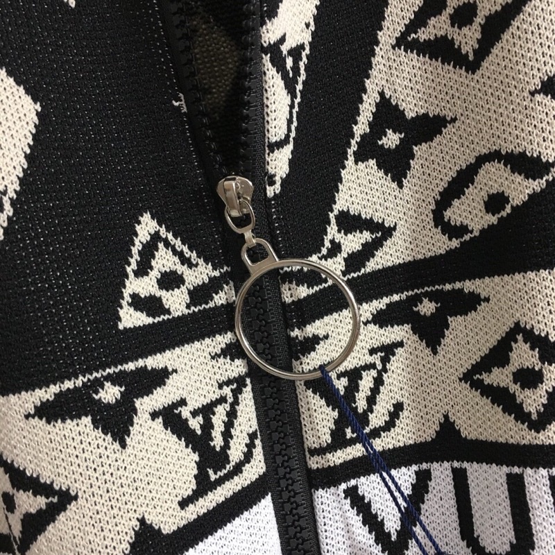 Set đồ bộ áo khoác mix quần jogger LV Louis Vuitton cao cấp