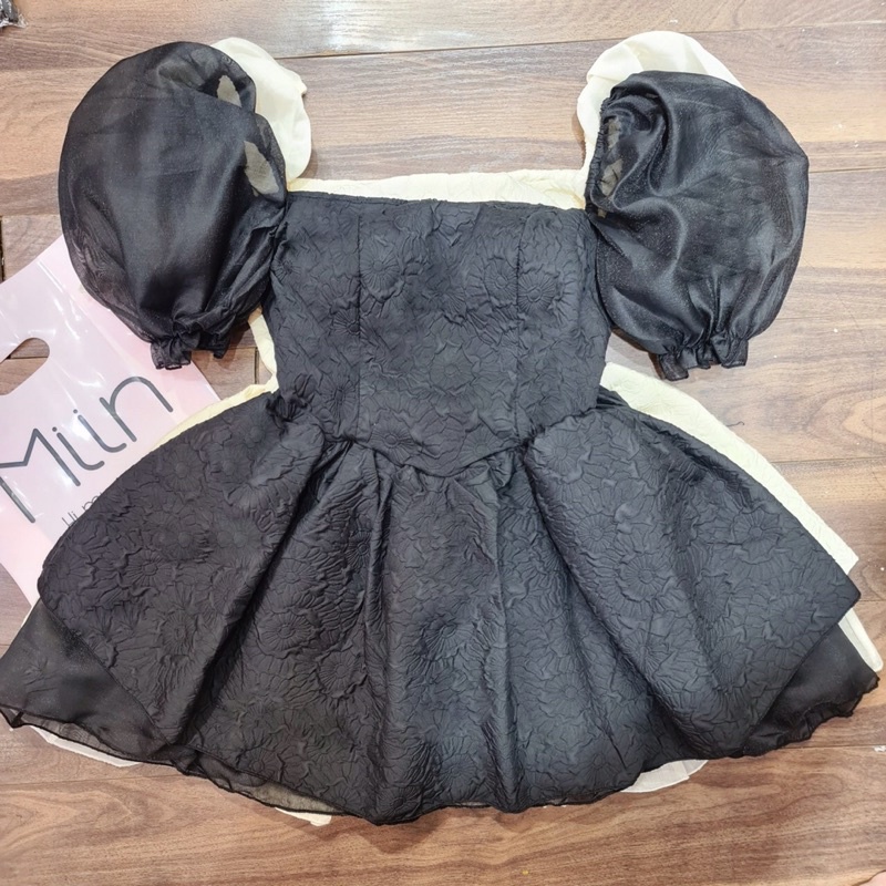 Váy chun vai tay bồng xốp phối tơ