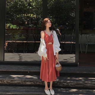 Đầm hai dây xoắn ngực