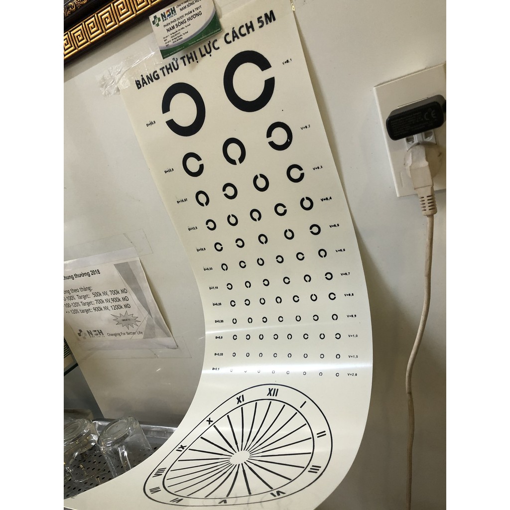 Bảng đo kiểm tra thị lực mắt chữ C (vòng tròn hở) KIỂM TRA TẬT KHÚC XẠ THỊ LỰC MẮT CHỮ C BẰNG NHỰA MICA SIÊU BỀN