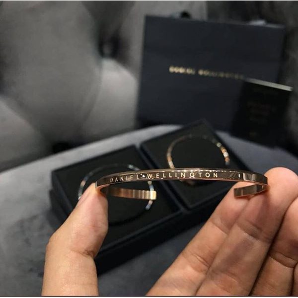 Vòng tay Daniel Wellington Classic Cuff Ver 1 Rose Gold - DW