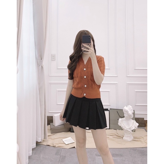 Áo len cài Khuy Cổ Tim
