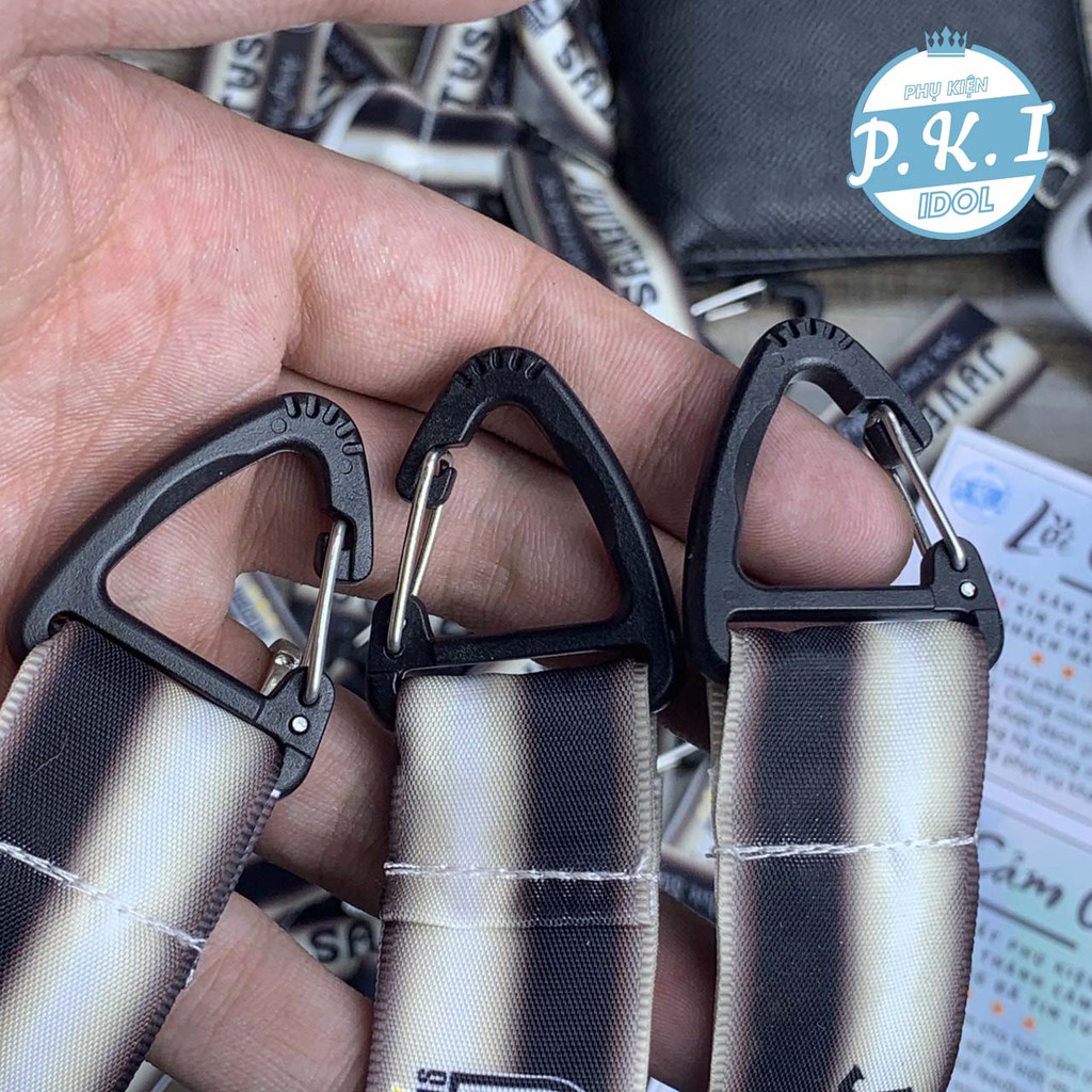 Xả Kho : Móc khóa , Móc Treo Balo In Hình CLB Juventus - Xả Kho Rẻ Nhất Shopee