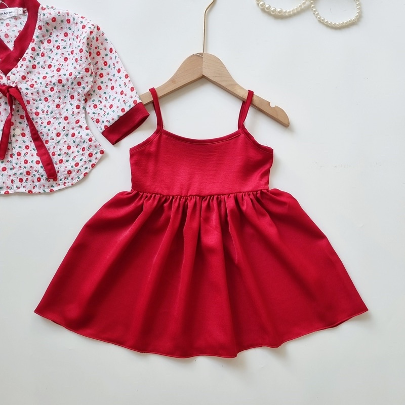 Hanbok đỏ cho bé
