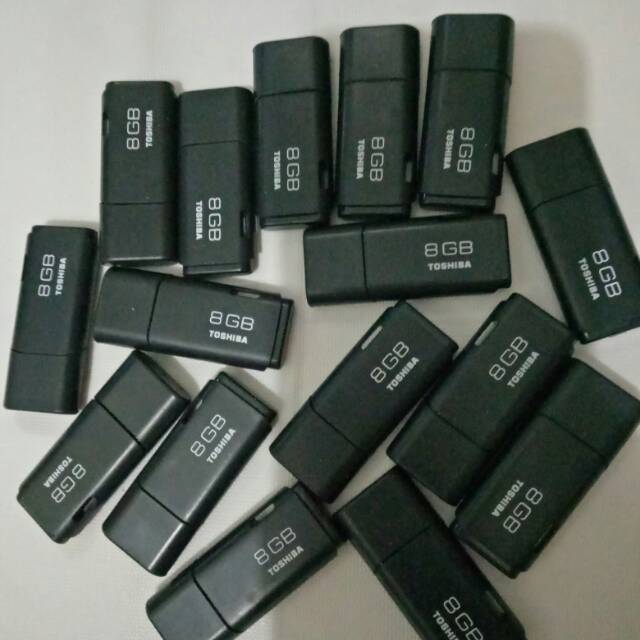 Thẻ Nhớ TOSHIBA 8GB - USB TOSHIBA Màu Đen 8GB