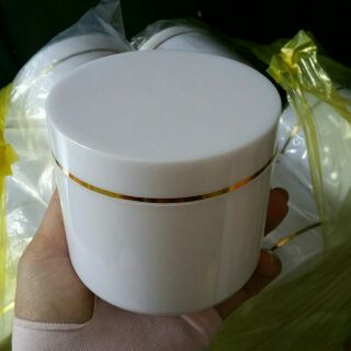 Hũ body 300gr viền vàng