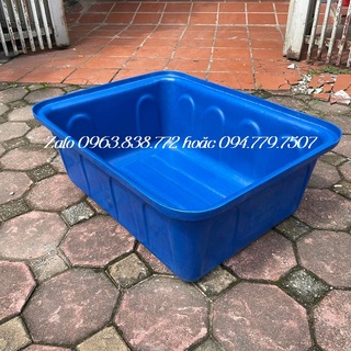 Thùng nhựa chữ nhật nuôi cá 50 lít màu xanh dương.