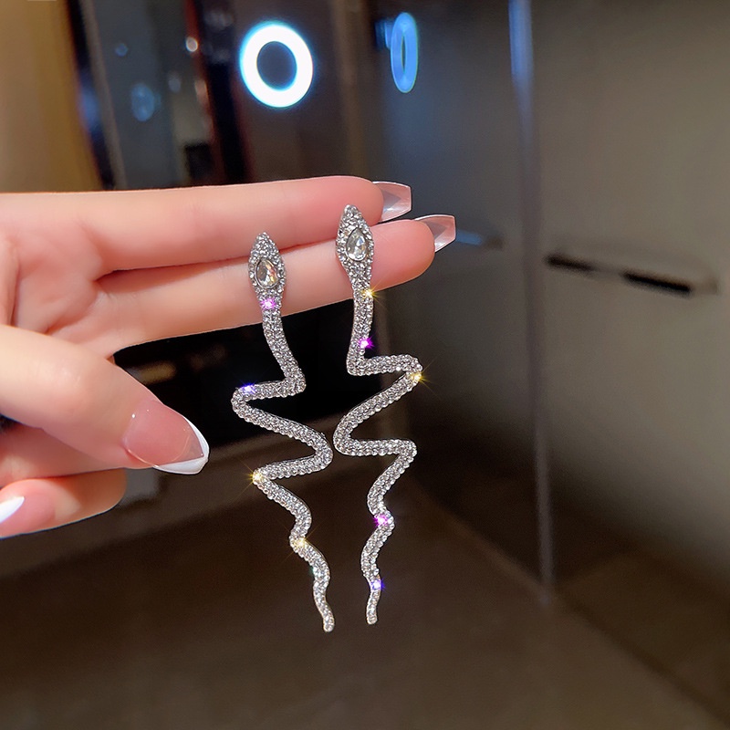 Bông Tai Mạ Bạc 925 Dáng Dài Hình Rắn Đính Kim Cương Phong Cách retro Thời Trang