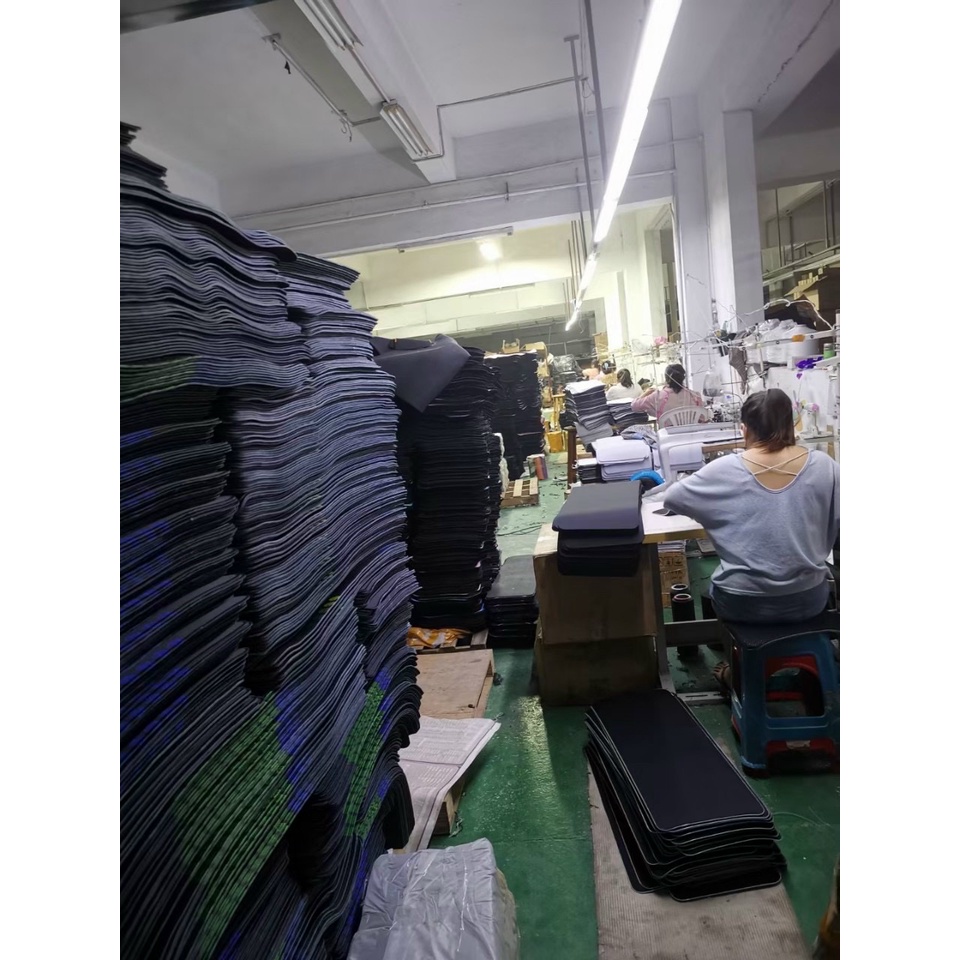 Bàn di chuột, lót chuột, pad chuột mặt trơn speed size nhỏ 45x40x0.3mm của Gearbros